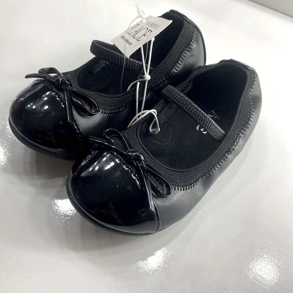 Black flats with bow (girls)